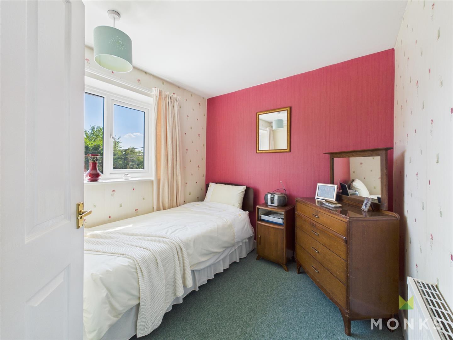 15 The Willows, Oswestry, SY11 4JX For Sale